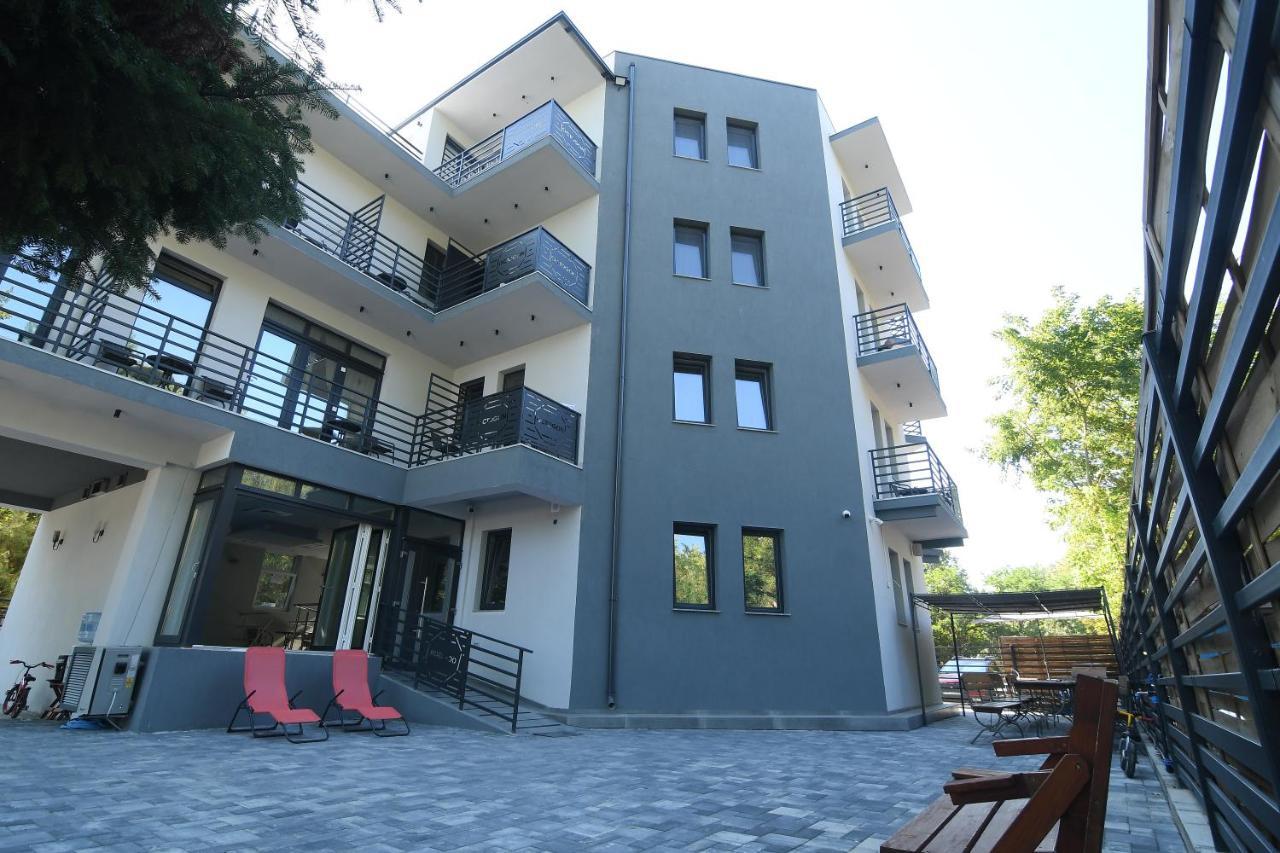 Octogon Hotel Baile Felix Exterior photo